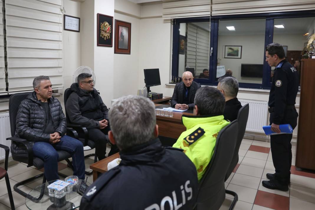 Konya Emniyet Müdürü Yüksek’in gece denetiminde yürek ısıtan kare 2